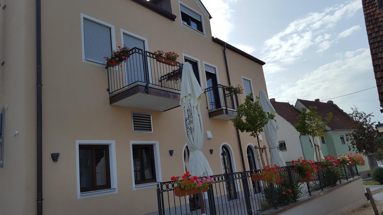 Amalfi Buttenwiesen Exteriér fotografie